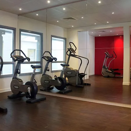 Hotell Mercure Centre Grand 4*