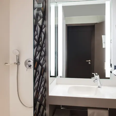 Mercure Centre Grand Hotell 4*