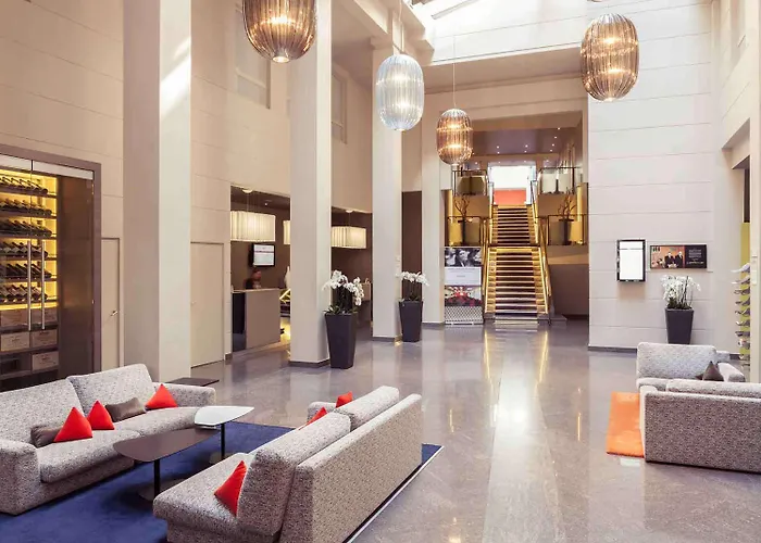 Mercure Centre Grand نانت