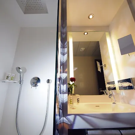 Mercure Centre Grand 4*